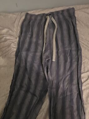 Men's Striped Drawstring Joggers in Charcoal Gray
